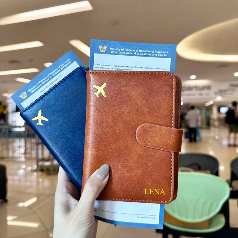 Custom Letters Travel Passport - Travel Accessories Passport Holder recension och pris