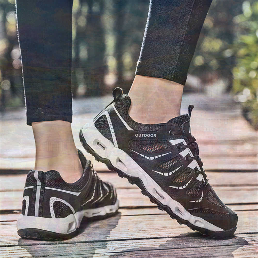 Sumer Round Tip Silver Sneaker - Travel Accessories In Train recension och pris