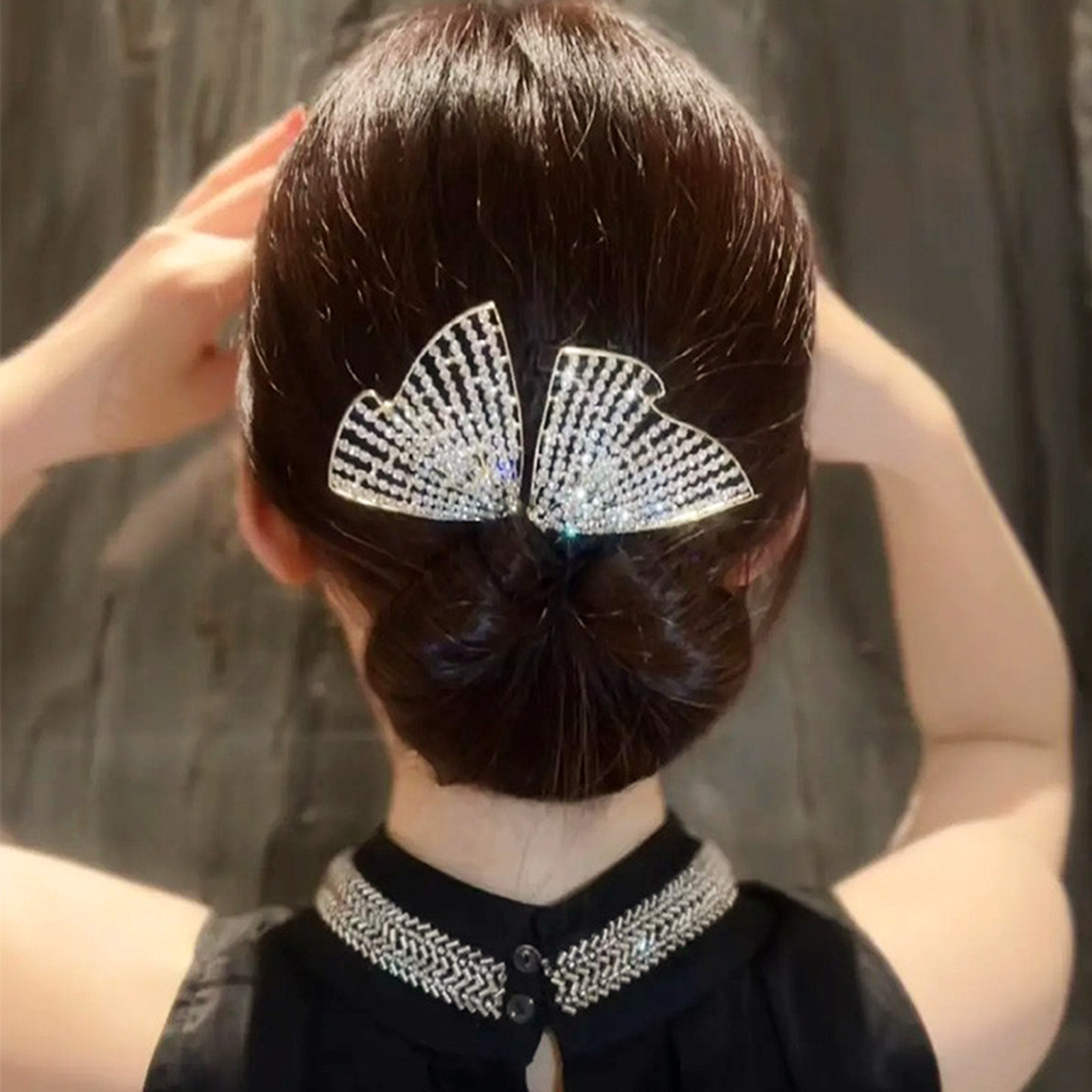 Butterfly Knot Bun Maker Hair  - Travel Accessories Bunnings recension och pris