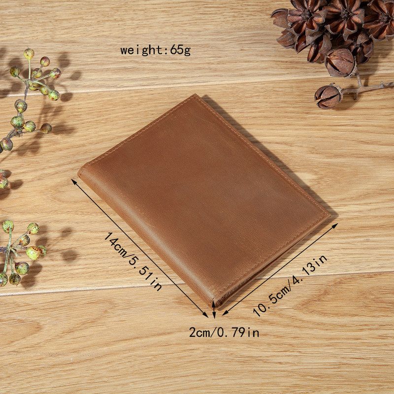 Fashionable Unisex Mad  Leathe - Travel Accessories Passport Holder recension och pris